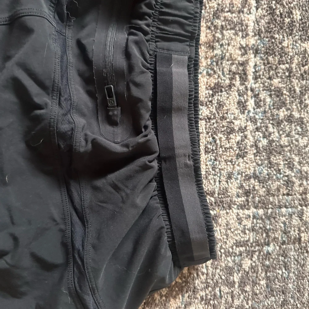 Lululemon Running Shorts (M) - Picture 3 of 4